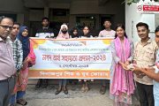বন্যার্তদের পাশে দিনাজপুর এপি ওয়ার্ল্ড ভিশনের শিশু ও যুব ফোরামের সদস্যরা, সহায়তা করলো নগদ অর্থ