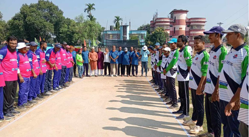 বিরামপুরে শাইখ স্পোর্টস লিজেন্ড সুপার কাপ টি-২০ ক্রিকেট টুর্নামেন্টের উদ্বোধন