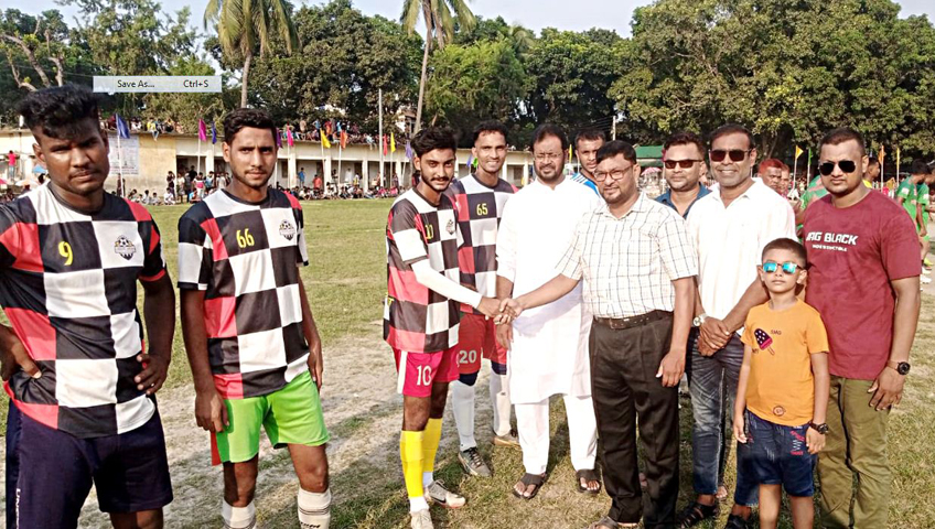 দিনাজপুরে নবম ৭নং ওয়ার্ড কাউন্সিলর কাপ ফুটবল টুর্নামেন্টের ৯ম ম্যাচে বোদা উপজেলা ফুটবল একাদশ’র জয়ী