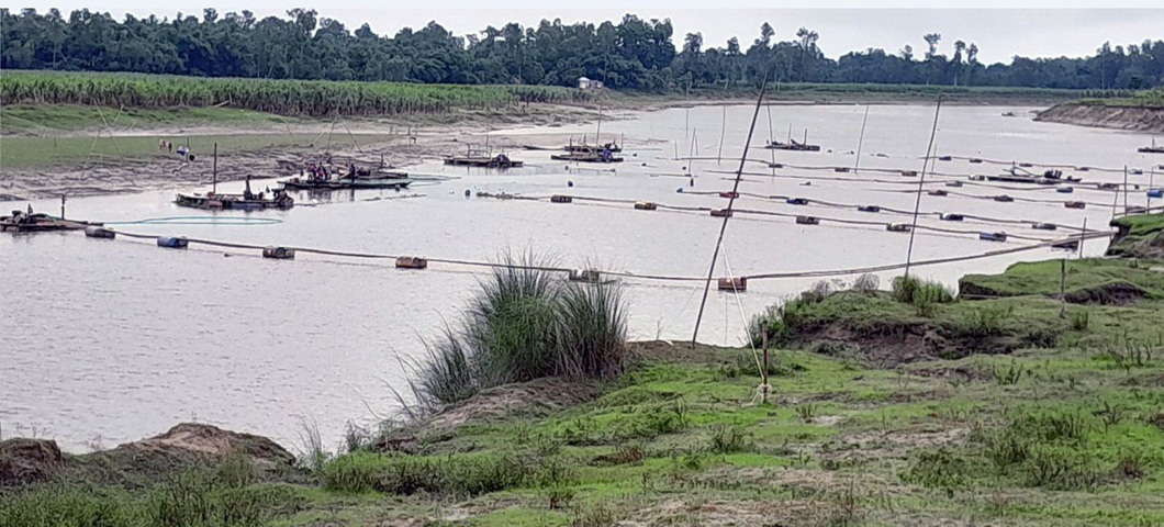 গোবিন্দগঞ্জে রাজনৈতিক খোলস পাল্টিয়ে নতুন পরিচয়ে শুরু হয়েছে করতোয়া, কাটাখালি, বাঙালি নদীর বালু লুট