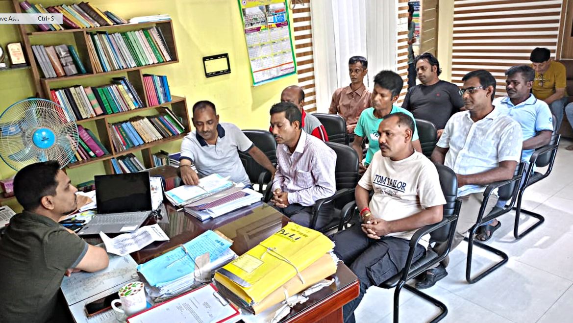 দিনাজপুর সদর ইউএনও’র সাথে দিনাজপুর হিন্দু বৌদ্ধ খ্রিস্টান কল্যাণ ফ্রন্টের মতবিনিময়
