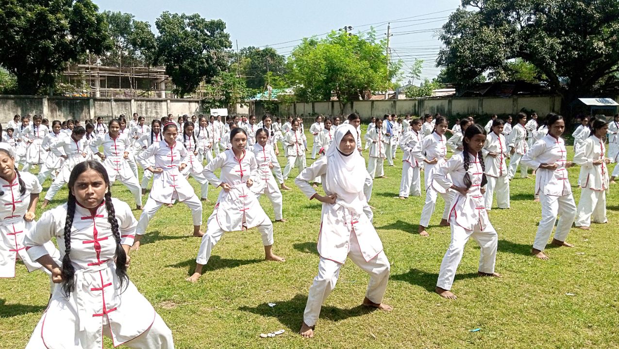 সচেতনতাই আত্মরক্ষার লক্ষ্যে ক্যারাতে প্রশিক্ষণ মানুষের জীবনকে আলোকিত করে - অতিরিক্ত পুলিশ সুপার মো. আনোয়ার হোসেন