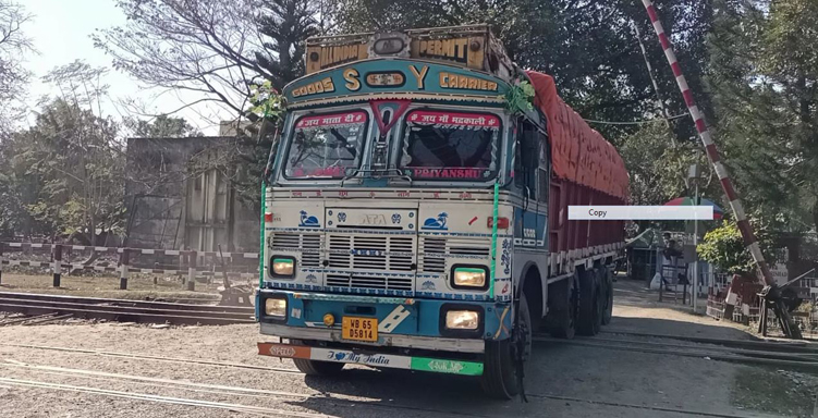 ভারত থেকে পেঁয়াজের আমদানি স্বাভাবিক, তবুও কমছে না দাম।
