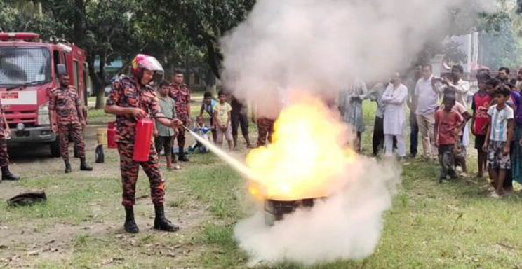 হিলিতে আন্তর্জাতিক দূর্যোগ প্রশমন দিবস পালিত।