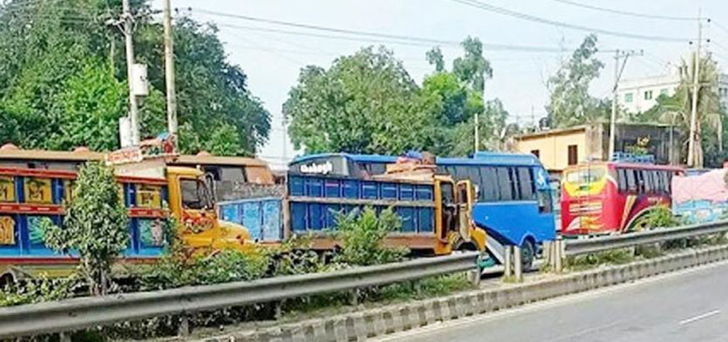 টাঙ্গাইলে বাস-ট্রাকের মুখোমুখি সংঘর্ষে চারজন নিহত