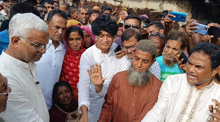 হিলিতে নাইম এবং সূর্য্যের রক্ত কোনদিন বৃথা হতে দেয়া যাবে না- ডা. জাহিদ হোসেন