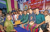 বগুড়ায় দুর্গাপূজায় তারেক রহমানের বস্ত্র পেলেন দুই হাজার সনাতনী