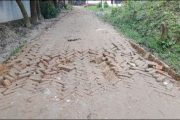 গফরগাঁওয়ে কাজ শেষ না হতেই দেবে যাচ্ছে রাস্তা