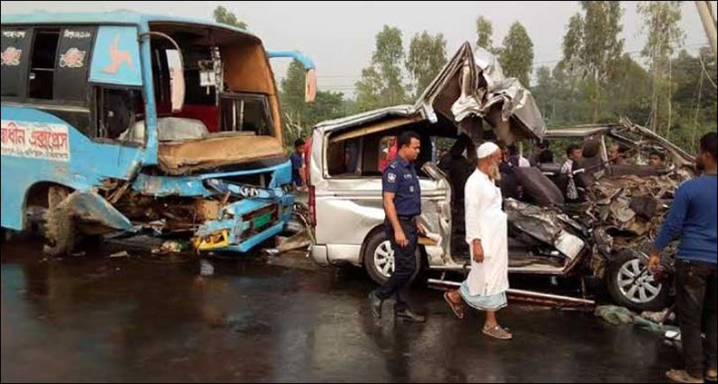 অক্টোবর মাসে দেশব্যাপী ৪৫২টি সড়ক দুর্ঘটনায় নিহত ৪৭৫