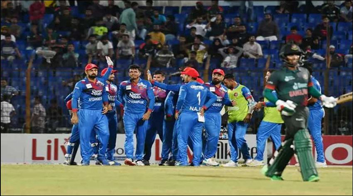ব্যাটিং বিপর্যয়ে বিশাল হার বাংলাদেশ দলের