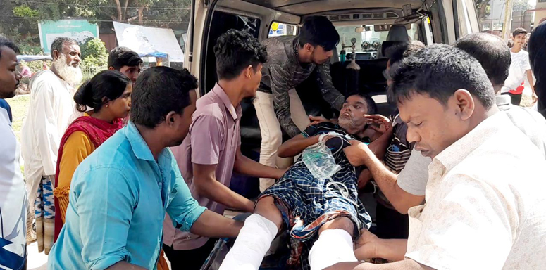 গোবিন্দগঞ্জে কর্ভাভ্যানের চাপায় অটোরিক্সার নারীযাত্রী নিহত\ আহত ৩