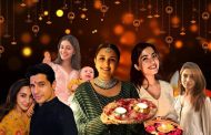 কারোর  দীপাবলি নিরালায়, কেউ রইলেন স্বামীর সঙ্গে, সপরিবার কেমন কাটল তারকাদের আলোর উৎসব?  বলিপাড়ার দীপাবলিতে এ বছর দেখা মিলল না দীপিকা-রণবীর, ভিকি-ক্যাটদের। অন্য তারকাদের কী ভাবে কাটল আলোর উৎসব?