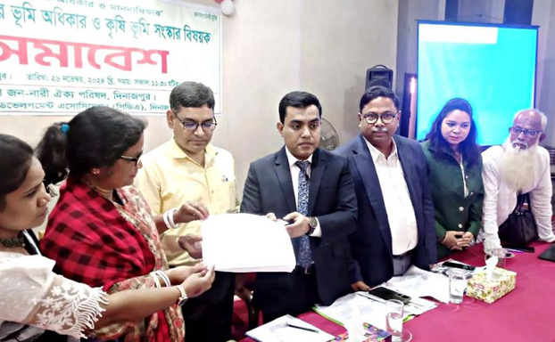 দিনাজপুরে ইউনিয়ন পর্যায়ে জনপ্রতিনিধিদের মাধ্যমে ভ‚মিহীনদের খাস জমি বন্দোবস্ত দেয়া হচ্ছে –অতিরিক্ত জেলা প্রশাসক (সার্বিক)