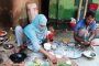 ১০ টাকার পিঠায় ২৮ রকমের ভর্তা ফ্রি