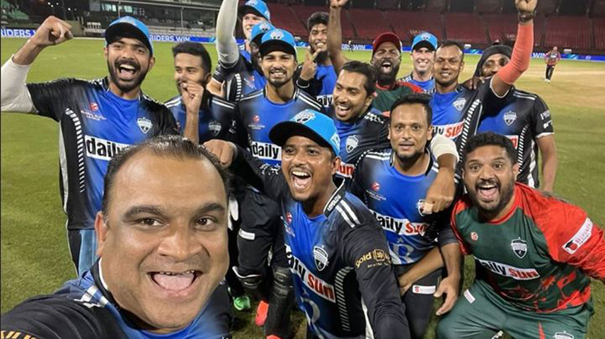 গ্লোবাল সুপার লিগের চ্যাম্পিয়ন রংপুর রাইডার্স