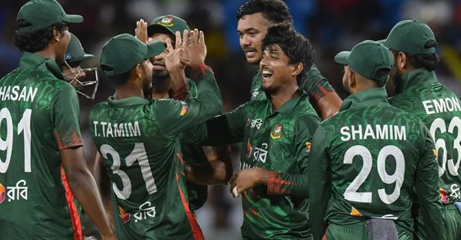 মহান বিজয়ের দিনটাকে শ্বাসরুদ্ধকর জয় দিয়ে রাঙাল টাইগাররা
