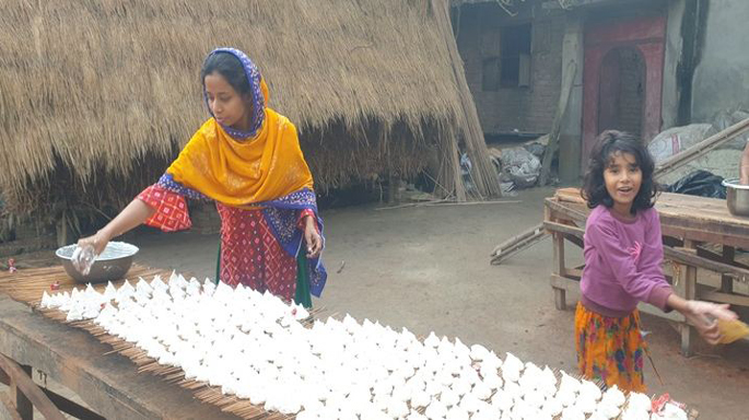 কুষ্টিয়ায় কুমড়ার বড়ি তৈরি ও বিক্রিতে কর্মসংস্থান হয়েছে পাঁচ শতাধিক পরিবারের