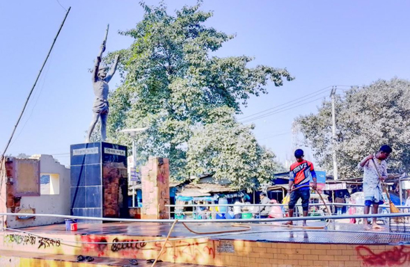 বীরগঞ্জে বিজয় দিবস উপলক্ষে পরিষ্কার পরিচ্ছন্নতার প্রস্তুতি কাজ সম্পন্ন