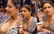 খোলামেলা শাড়িতে কটাক্ষের মুখে রাশমিকা