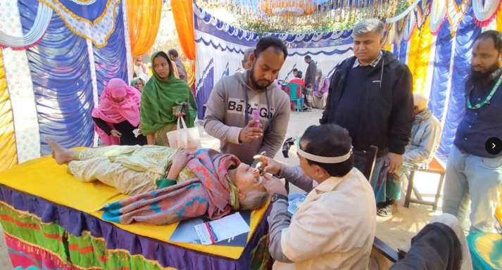 দিনাজপুরে বিনামূল্যে চক্ষু শিবির, সেবা পেলেন ৫ শতাধিক দরিদ্র