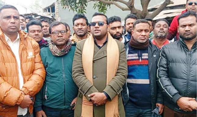 পাঁচবিবিতে ছাত্রনেতা শামীমের জনসংযোগ