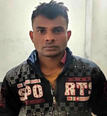 বগুড়ায় হাতকড়াসহ পলাতক আসামি গ্রেপ্তার, দায়িত্ব অবহেলায় দুই পুলিশ ক্লোজড, তদন্ত কমিটি