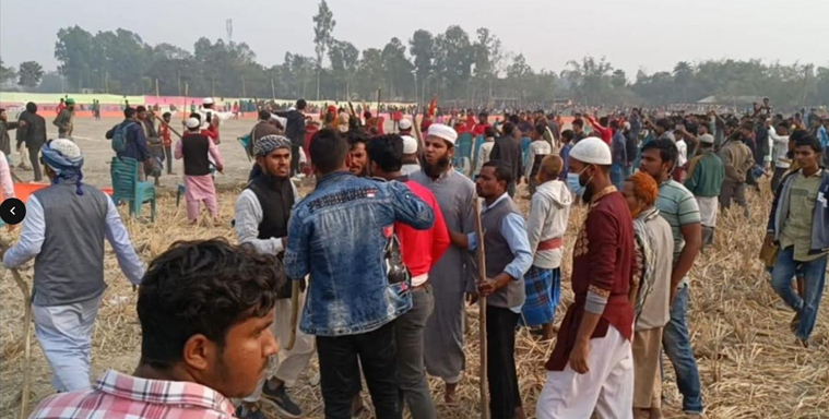 হাকিমপুরে প্রমীলা ফুটবল টুর্নামেন্ট বন্ধের দাবীতে তৌহীদি জানতার সাথে আয়োজক কমিটির মুখোমুখি সংঘর্ষ আহত ১০