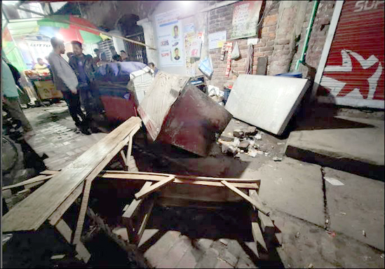 বগুড়ায় জাসদ সমর্থিত হোটেল শ্রমিক ইউনিয়ন কার্যালয়ে হামলা, ভাঙচুর ও অগ্নিসংযোগ