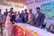 ফুলবাড়ীতে পাঁচ শতাধিক দুস্থ শীতার্তের মাঝে কম্বল বিতরণ