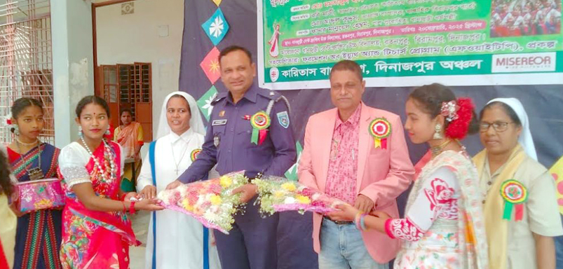 বিরামপুরে আন্তঃবিদ্যালয় শিল্পকলা ও বিতর্ক প্রতিযোগিতা