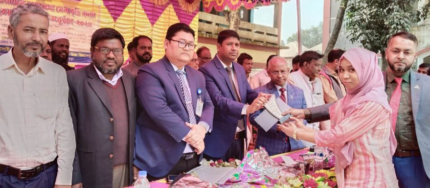 ধুনটে ডা. ওয়াছিম-ওয়ালেদা মেধাবৃত্তির অর্থ ও সম্মাননা বিতরণ
