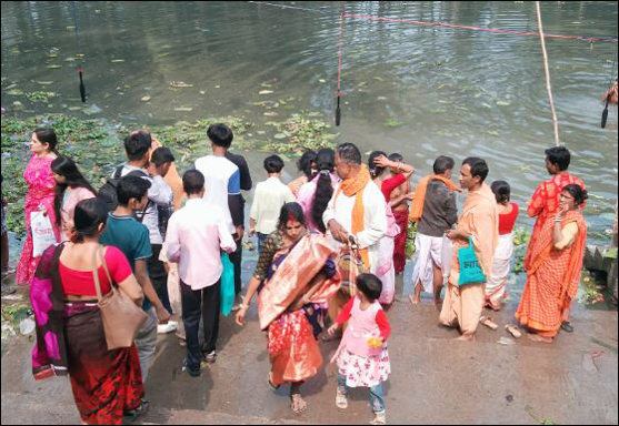 কয়ড়া কালী বাড়ি গঙ্গাস্নানে পূন্যার্থীদের ভিড়