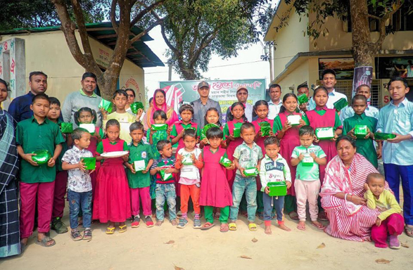 বীরগঞ্জে শহীদ দিবস ও আন্তর্জাতিক মাতৃভাষা দিবস উপলক্ষে আলোচনা সভা ও পুরস্কার বিতরণ