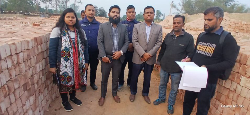 বিরল উপজেলায় পরিবেশ অধিদপ্তরের অভিযানে ইটভাটায় জরিমানা