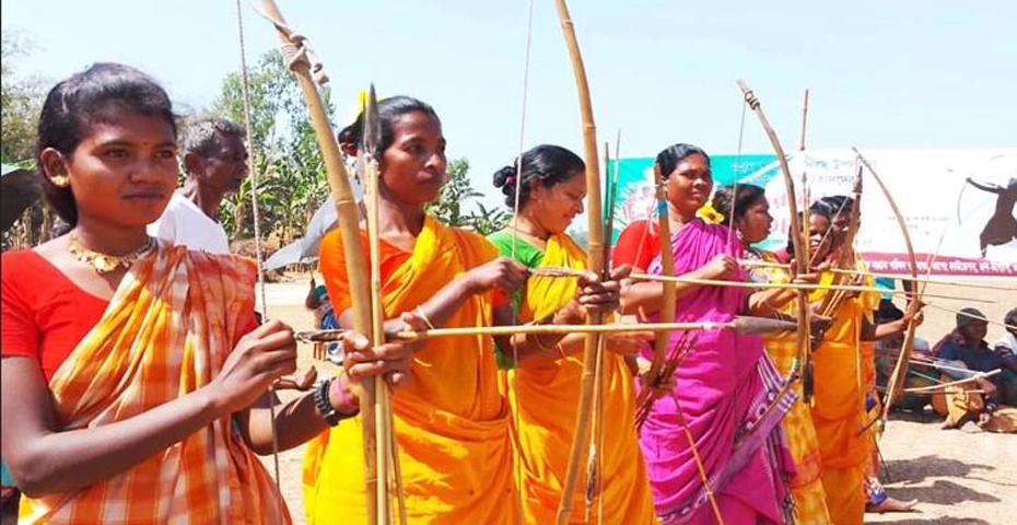 গাইবান্ধায় সাঁওতালদের তীর ধনুক প্রতিযোগিতা