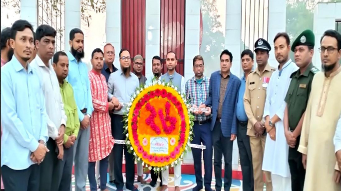 বীরগঞ্জে যথাযোগ্য মর্যাদায় মহান স্বাধীনতা দিবস পালিত হয়েছে
