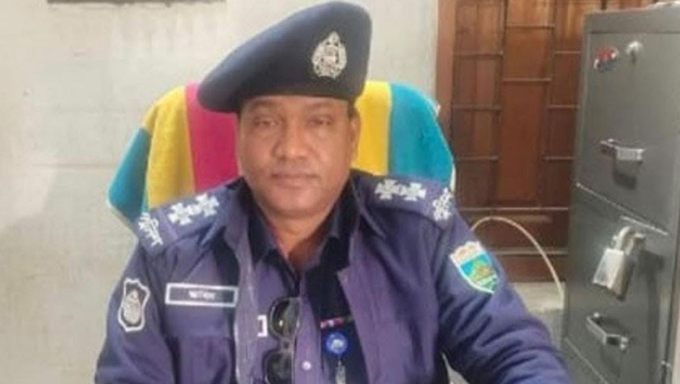 বগুড়ায় বাদীর টাকা কেড়ে নেওয়া সেই এসআই প্রত্যাহার