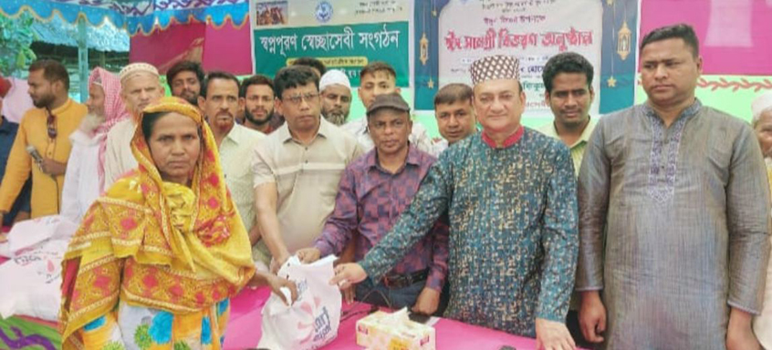 ধুনটে হতদরিদ্র পরিবারের মাঝে স্বপ্নপূরণের ঈদ উপহার বিতরণ