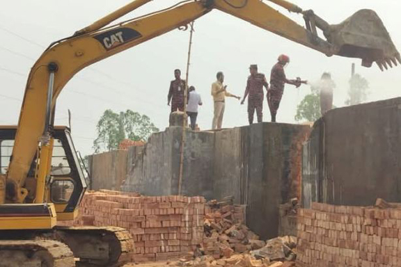 পাঁচবিবিতে অবৈধ ইটভাটায় জরিমানা আদায়