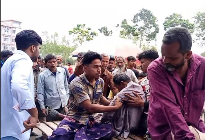 বীরগঞ্জে ভিজিএফের চাল নিতে গিয়ে বৃদ্ধের মৃত্যু