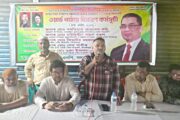 দিনাজপুরে তারেক রহমানের ৩১ দফা লিফলেট বিতরণ কালে বখতিয়ার আহমেদ কচি বলেছেন, বাংলাদেশকে উন্নয়নশীল রাষ্ট্রে পরিণত করার জন্য বিএনপি'র প্রয়োজন রয়েছে