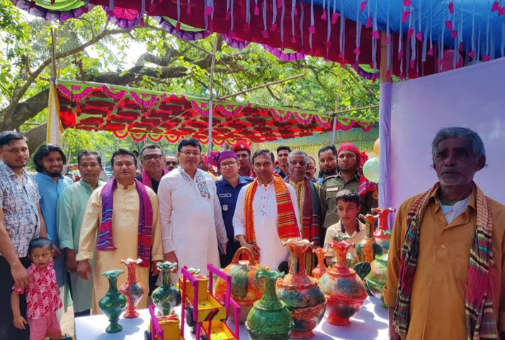 খানসামায় উপজেলা প্রশাসনের আয়োজনে বর্ষবরণ অনুষ্ঠান অনুষ্ঠিত