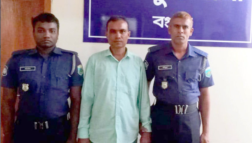 শেরপুরে বিএনপির নির্বাচনি গাড়ি বহরে হামলা সাবেক ইউপি চেয়ারম্যান জাকির গ্রেপ্তার