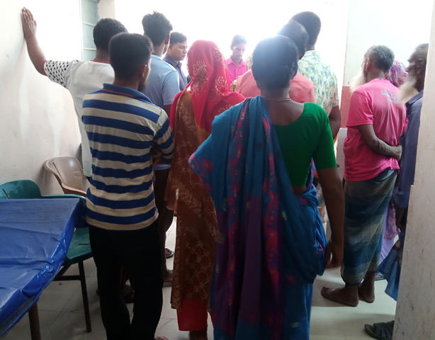 ফুলবাড়ীতে বিদ্যুৎস্পৃষ্ট হয়ে প্রবাসীর স্ত্রীর মৃত্যু