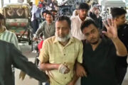 বগুড়ায় বঙ্গবন্ধু পরিষদের সম্পাদক ডা. মিল্লাতকে আটক করে পুলিশে দিলেন এনসিপি নেতারা