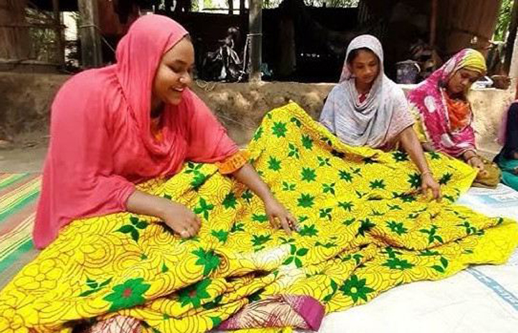 বারহাট্টা থেকে হারিয়ে যাচ্ছে হাতের ফোঁড়নে গড়া নকশী কাঁথার ঐতিহ্য