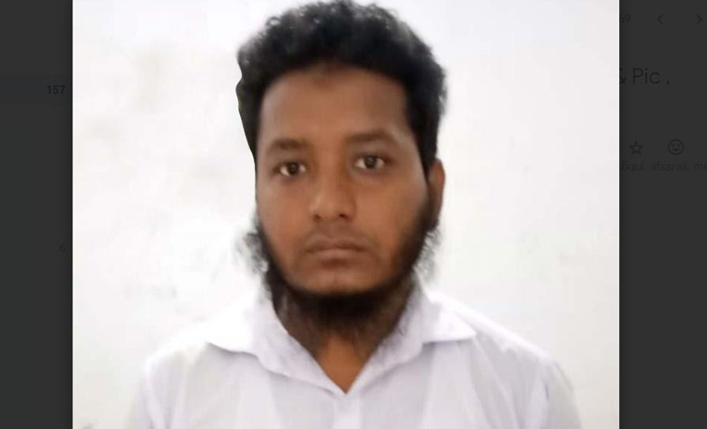 চিরিরবন্দরে মোবাইল ডিভাইস এর মাধ্যমে পরীক্ষায় নকল সরবরাহের দায়ে শিক্ষককে সাতদিনের কারাদন্ডসহ দুই পরীক্ষার্থী বহিস্কার