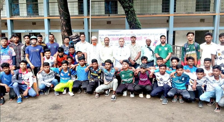 দিনাজপুরে প্রতিভাবান ক্ষুদে ক্রিকেটারদের সন্ধ্যানে