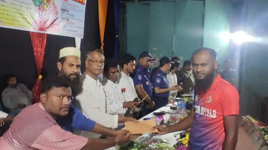 মহান মে দিবসে দিনাজপুর জেলা ব্যাটারি চালিত ইজিবাইক মালিক-শ্রমিক-চালক সোসাইটির বিভিন্ন কর্মসুচী পালন