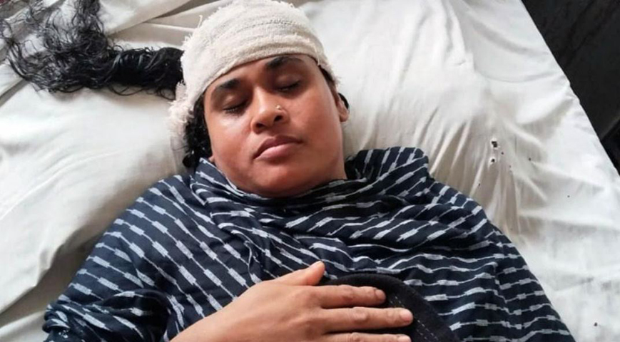 বগুড়ার ধুনটে মেয়েকে উত্ত্যক্তের প্রতিবাদ করায় মা-বাবাকে কুপিয়ে জখম : বিএনপি নেতার ছেলে আটক